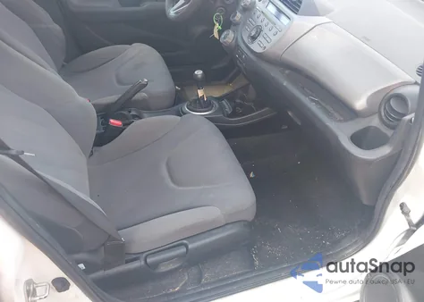 2010 Honda Fit from USA, damaged, VIN JHMGE8G28AS017395